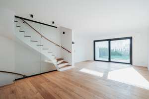 Exklusives Wohnerlebnis in Mering – Luxuriöses Reihen-Mittelhaus mit Stil, Technik & Lagevorteil – Herbststr. 7b, 86415 Mering – Vorschaubild 2