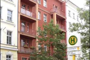 Stilvolle 1,5-Zimmer-Wohnung mit Balkon & neuer Design-Einbauküche befristet auf 1 Jahr – Die vollständige Adresse der Immobilie erhältst du vom Anbieter., 10243 Friedrichshain, Berlin – Vorschaubild 2