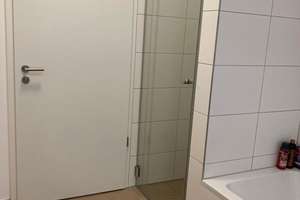 Frankfurt Ostend / Stilvoll möblierte 2-Zimmer Wohnung genüber der EZB /Stylishly Furnished 2-Room A – Die vollständige Adresse der Immobilie erhältst du vom Anbieter., 60314 Ostend, Frankfurt am Main – Vorschaubild 22