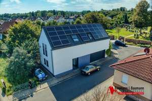 Neuwertiges 1 FH mit Garage, Garten und PV-Anlage, Wallbox – Die vollständige Adresse der Immobilie erhältst du vom Anbieter., 64832 Babenhausen – Vorschaubild 1