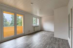 BALKONWOHNUNG im 1.OBERGESCHOSS – Krondorfer Straße 117, 6766 Bitterfeld-Wolfen – Vorschaubild 2