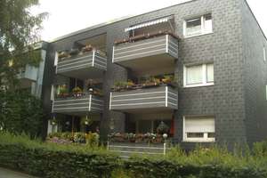Schöne drei Zimmer Wohnung mit Balkon in 6-Parteien-Haus in Bochum, Bergen/Hiltrop – Im Hagenacker 31, 44805 Bergen/Hiltrop, Bochum – Vorschaubild 1