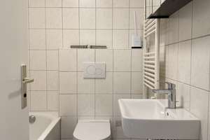 Frisch renovierte 2 Zimmer Wohnung * Mannheim Zentrum