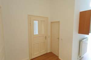 Renovierte 3 Zimmerwohnung plus Küche, Badezimmer, Speisekammer , Garderobe und Flur – Die vollständige Adresse der Immobilie erhältst du vom Anbieter., 65185 Südost, Wiesbaden – Vorschaubild 4