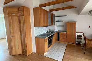 Lichtdurchflutete Dachgeschosswohnung mit offenem Wohnkonzept, Terrasse und Weitblick – Elsternstrasse 25, 42281 Barmen, Wuppertal – Vorschaubild 3
