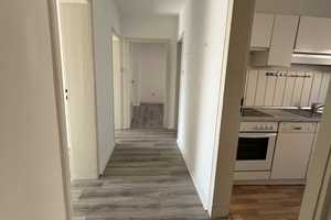 Helle 3-Zimmer-Wohnung mit Einbauküche und Balkon zu vermieten, Exposé inklusive Video! – Kreuzkampstraße 28, 38114 Braunschweig – Vorschaubild 3