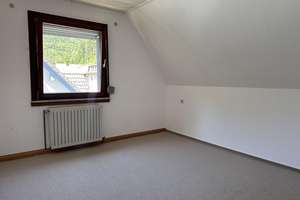 Platz für Ihre Wohnideen – Einfamilienhaus mit Potenzial in Triberg-Nußbach! – Die vollständige Adresse der Immobilie erhältst du vom Anbieter., 78098 Triberg im Schwarzwald – Vorschaubild 10
