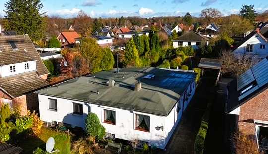 Bild von Bungalow-Doppelhaushälfte auf großem Grundstück in ruhiger Wohnlage