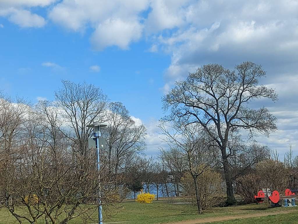 Immobilie in Hennigsdorf - Wohnen vor den Toren der Hauptstadt * gemütliches Dachgeschoss*Wasserblick* - Bild 3