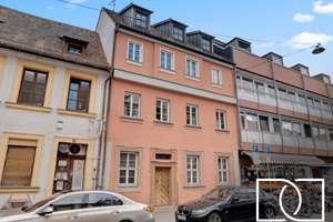 Erlangen Zentrum! Modernisiertes Mehrfamilienhaus mit Denkmalschutz – Die vollständige Adresse der Immobilie erhältst du vom Anbieter., 91054 Markgrafenstadt, Erlangen – Vorschaubild 1