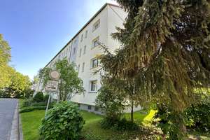 DG = 3. OG / Südbalkon / Bad mit Fenster / ...in Reichenbrand ! – Nestlerstr. 27, 9117 Reichenbrand, Chemnitz – Vorschaubild 3