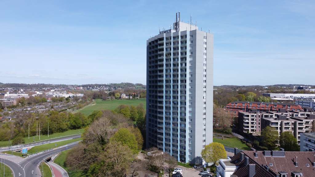Immobilie in Aachen - Attraktive 57 m² Wohnung mit Weitblick im Eurohochhaus Aachen - Bild 1