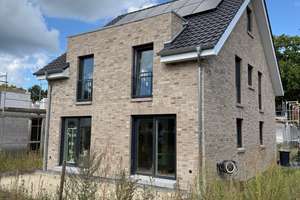 Modernes Wohnen in Bremen Horn – Ihr individuell gestaltetes und KfW förderfähiges Traumhaus wartet – Die vollständige Adresse der Immobilie erhältst du vom Anbieter., 28357 Lehesterdeich, Bremen – Vorschaubild 2