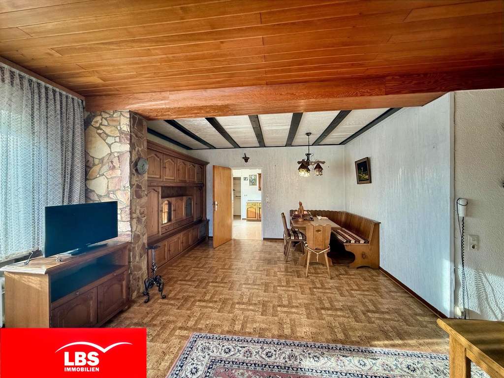 Immobilie in Hünstetten - Behagliches Einfamilienhaus mit großem Potenzial in Hünstetten-Beuerbach - Bild 4