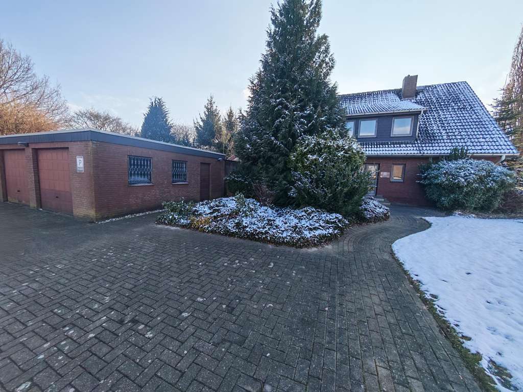 Immobilie in Twistringen - Ohne Käuferprovision: Raumwunder mit Einliegerwohnung & Doppelgarage - Bild 3