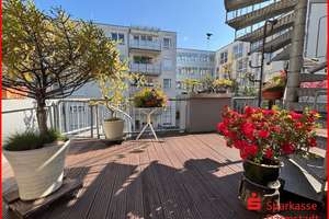 Helle 3-Zimmer-Wohnung mit außergewöhnlicher Dachterrasse