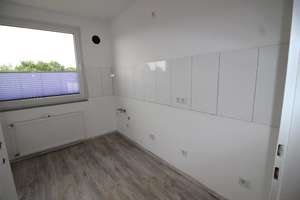 Sanierte und barrierearme 1,5 Zimmer Wohnung mit Balkon und Aufzug im Ostviertel – Barbarakirchgang 9, 45139 Ostviertel, Essen – Vorschaubild 2