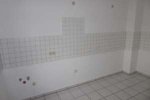 Groooßer Südbalkon an einer hübschen 3-Raum auf dem Sonnenberg! – Sonnenstr. 78, 9130 Sonnenberg, Chemnitz – Vorschaubild 5