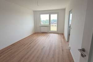 sanierte 2 Raumwohnung mit Balkon – Meseberger Weg 10, 39128 Neustädter Feld, Magdeburg – Vorschaubild 2