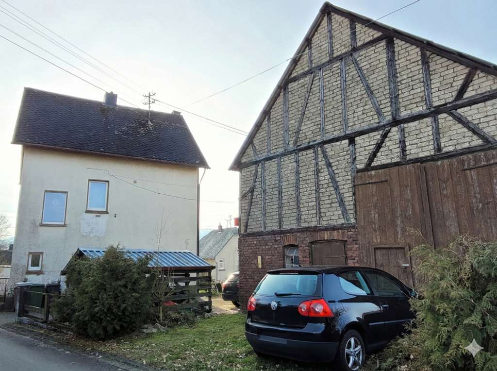 Immobilie in Steinebach an der Wied - Familiendomizil mit großzügigem Nebengebäude Nähe Hachenburg - Bild 1