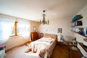 Einfamilienhaus in Top-Lage mit Garage & großem Garten, Perfekt für Familien, mit Blick auf die Burg – Zollernalbkreis – Vorschaubild 13