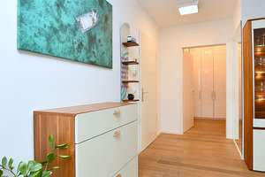 Modern möblierte Wohnung mit TG-Stellplatz in Stuttgart Mitte – Die vollständige Adresse der Immobilie erhältst du vom Anbieter., 70174 Neue Vorstadt, Stuttgart – Vorschaubild 9