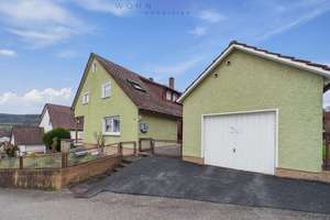 freistehendes Zweifamilienhaus in attraktiver Lage von Mühlacker – Die vollständige Adresse der Immobilie erhältst du vom Anbieter., 75417 Mühlacker – Vorschaubild 1