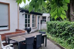 Mehrfamilienhaus in Essen-Schönebeck mit zusätzlichem Ausbaupotenzial.