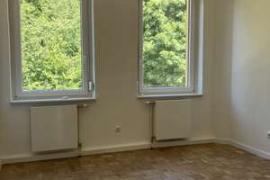 Großzügig, frisch renoviert, Parkettfußboden – Bonnekampstraße 13, 45327 Katernberg, Essen – Vorschaubild 4