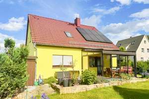 Hier bleiben keine Wünsche offen! Einfamilienhaus mit Wintergarten in Fischbach – Die vollständige Adresse der Immobilie erhältst du vom Anbieter., 1477 Arnsdorf – Vorschaubild 2