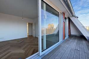 PROVISIONSFREI.. SEHR SCHÖNE, HELLE DACHGESCHOSS-WOHNUNG M. 2 BÄDER U. TERRASSE, LIFT U. WEITBLICK – John-Schehr-Str. 4, 10407 Prenzlauer Berg, Berlin – Vorschaubild 16