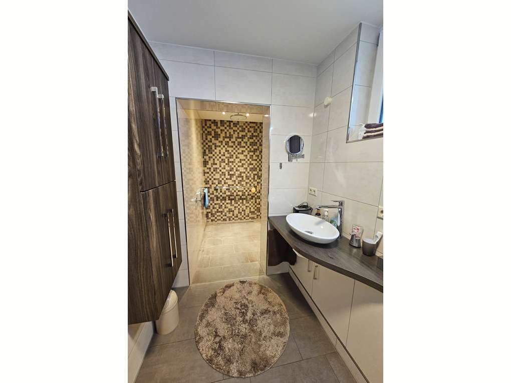 Immobilie in Rheinstetten - Großzügiges, teilweise vermietetes Mehrparteienhaus in gutem Zustand in Rheinstetten-Mörsch - Bild 8