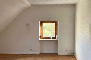 Dachgeschosswohnung mit Balkon und neu saniertem Badezimmer – Auf der Adt 10, 66130 Brebach-Fechingen, Saarbrücken – Vorschaubild 14