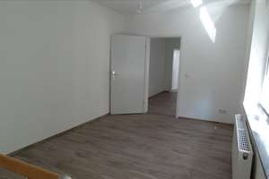 Lichtdurchflutete 3 Zimmerwohnung