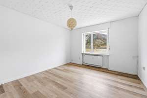 ***Zwei Wohneinheiten, viele Möglichkeiten – Ihr Zuhause mit Rheinblick*** – Die vollständige Adresse der Immobilie erhältst du vom Anbieter., 56348 Kestert – Vorschaubild 10