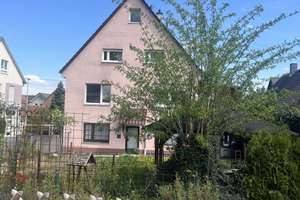 6-Familienhaus mit 6 KFZ Stellplätzen und großem Garten in Merklingen – Die vollständige Adresse der Immobilie erhältst du vom Anbieter., 71263 Weil der Stadt – Vorschaubild 3