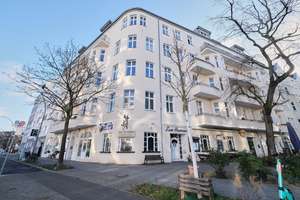 "Großzügige, vermietete Altbauwohnung mit Balkon am Preussenpark in Wilmersdorf, provisionsfrei" – Gieselerstraße 17, 10713 Wilmersdorf, Berlin – Vorschaubild 2