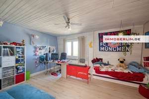 IMMOBERLIN.DE - Geniale Doppelhaushälfte mit Einliegerwohnung – Raumwunder mit Südwestgarten – Die vollständige Adresse der Immobilie erhältst du vom Anbieter., 12357 Rudow, Berlin – Vorschaubild 12