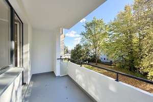 Helle + großzügige 2-Zimmer-Wohnung mit sonnigem Balkon in ruhiger & zentrumsnaher Lage