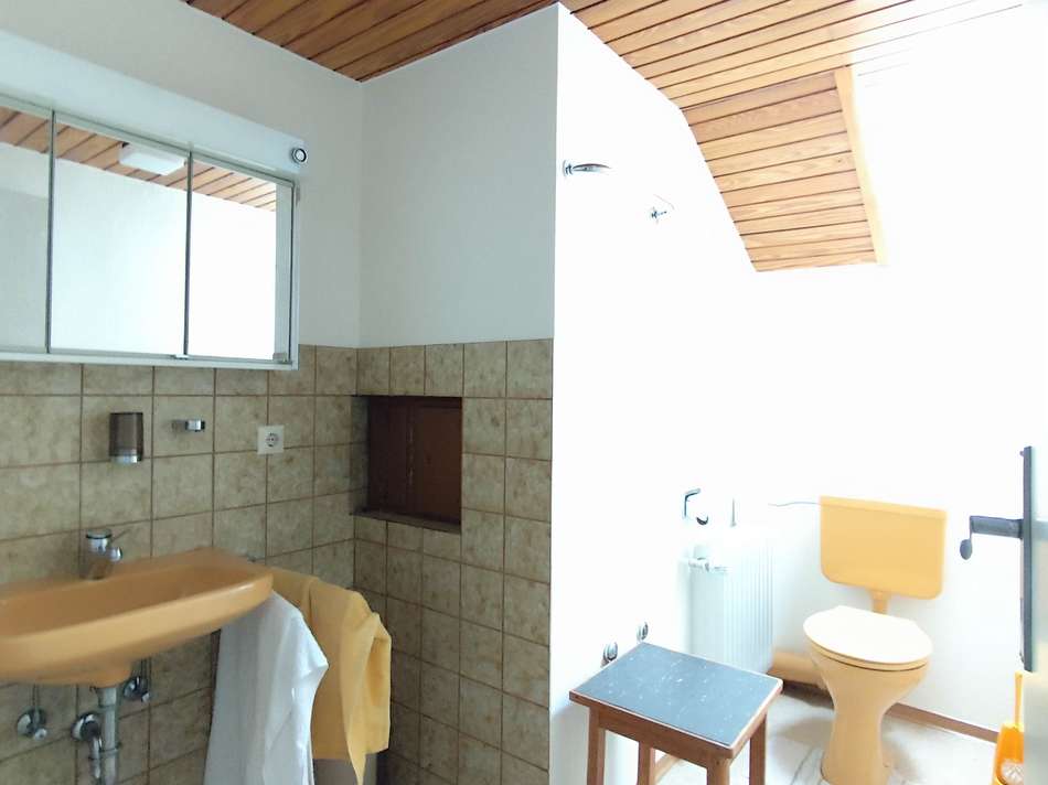 WC DG  - evtl. Dusche?