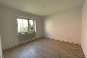 Renovierte 3-Zimmer-Wohnung mit Wannenbad in Wilhelmshaven City zu sofort! – Kolberger Straße 13, 26382 Bant, Wilhelmshaven – Vorschaubild 2