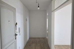 Traumhafter Ausblick: 3-Zimmer-Wohnung mit Küche und Balkon im 10. OG – Carl-Lepper-Straße 10, 68623 Lampertheim – Vorschaubild 6