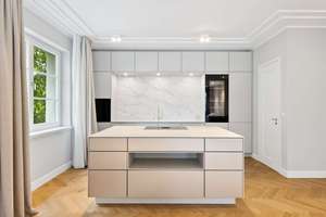 Timeless elegance at Ludwigkirchplatz – a haven in the heart of City West – Die vollständige Adresse der Immobilie erhältst du vom Anbieter., 10719 Wilmersdorf, Berlin – Vorschaubild 15