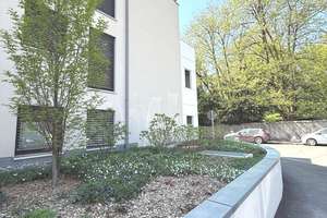 Neue EG Wohnung in zentraler Lage - hochwertig ausgestattet