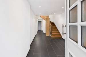 4-Familienhaus mit Ausbaupotential in TOP Lage – Die vollständige Adresse der Immobilie erhältst du vom Anbieter., 70329 Hedelfingen (Ortsteil), Stuttgart – Vorschaubild 2