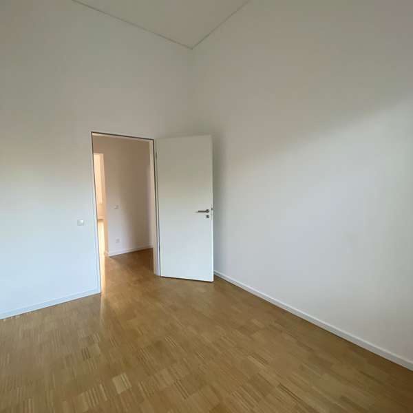 *** gehobene - 2-Zimmer-Wohnung - kernsaniert u. modern - im Denkmalobjekt - TOP Westpark Lage ***