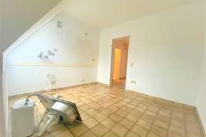 🏡 Helle 3,5-Zimmer-Dachgeschosswohnung mit Gartenmitbenutzung in Dortmund-Bövinghausen – 44388 Bövinghausen, Dortmund – Vorschaubild 3