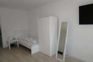 Modernes 1-Zimmer-Apartment in Karlsruhe-Mühlburg | Teilmöbliert | Ab sofort zu vermieten – Lerchenstr. 6, 76185 Mühlburg, Karlsruhe – Vorschaubild 3