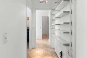 Altbauwohnung mit Potenzial zur 4-Zimmer-Wohnung – Terrasse am Wasser inklusive – Die vollständige Adresse der Immobilie erhältst du vom Anbieter., 10997 Kreuzberg, Berlin – Vorschaubild 11