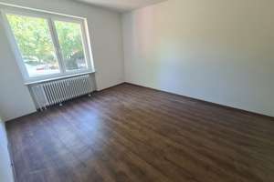 helle 3,5 Raum EG-Wohnung mit Balkon! Neues Bad! – Kurt-Schumacher-Straße 120, 45881 Schalke-Nord, Gelsenkirchen – Vorschaubild 3